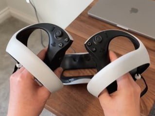The Pros and Cons of Buying a PlayStation VR 2 - Xfire