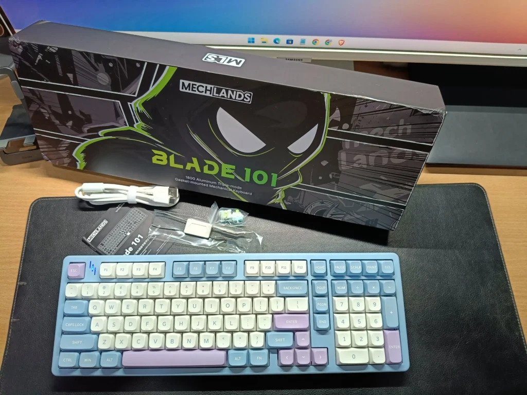 Mechlands Blade101 items in the box